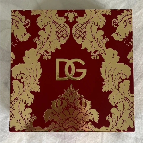 Dolce & Gabbana Gift Red Box - Picture 5 of 8